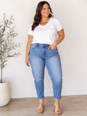 KUT From The Kloth Katy Boyfriend Jeans 16W Light Wash Stretch Denim Plus Size